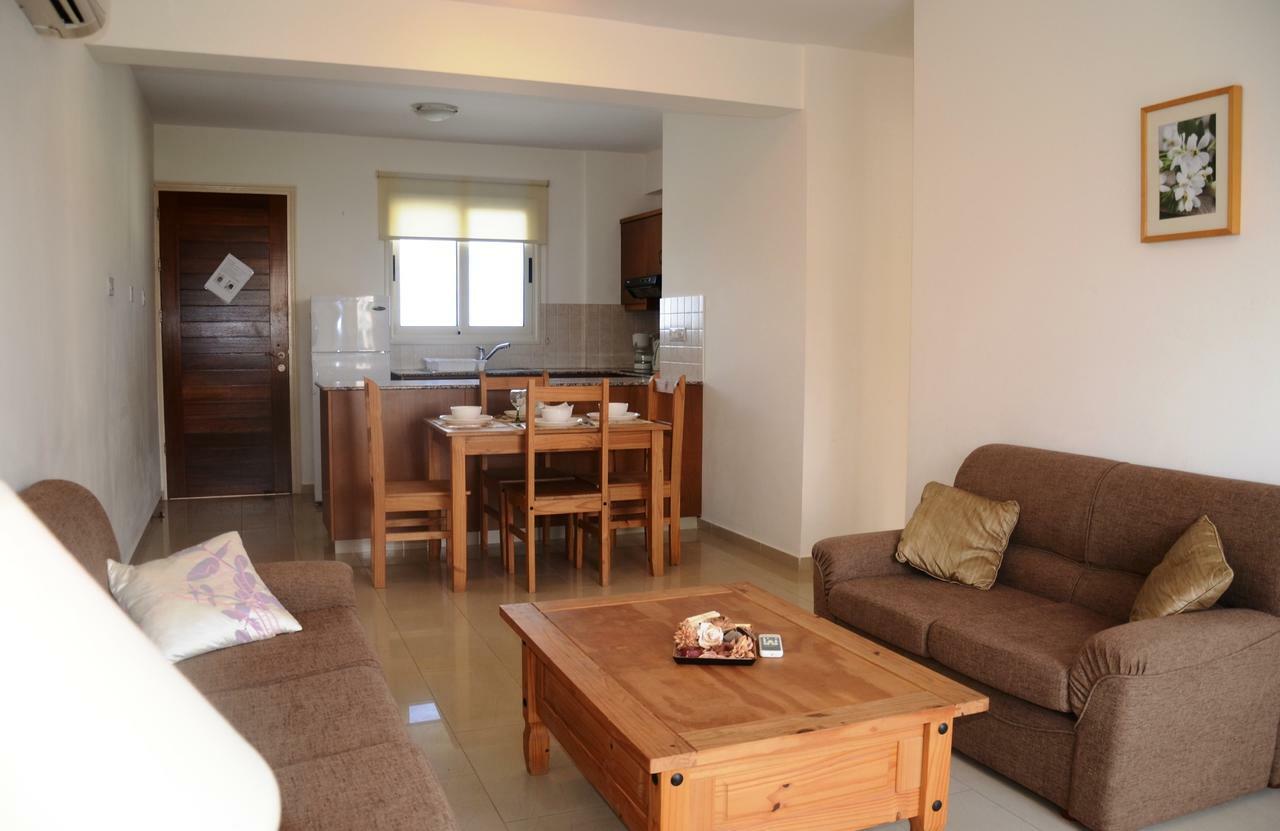 Top Floor, 2 Bedroom Apartment Vanessa D204, Free Wifi, Village View 佩亚 客房 照片