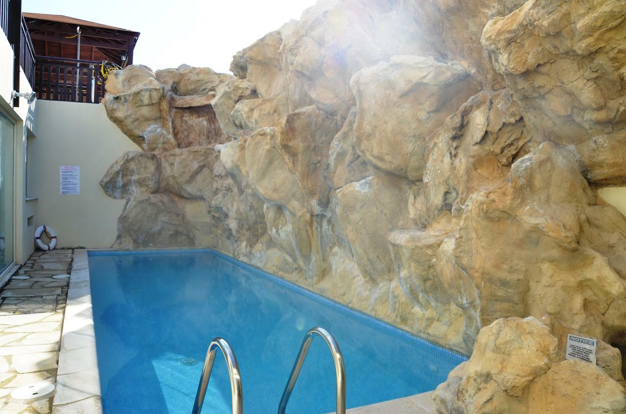 Top Floor, 2 Bedroom Apartment Vanessa D204, Free Wifi, Village View 佩亚 外观 照片